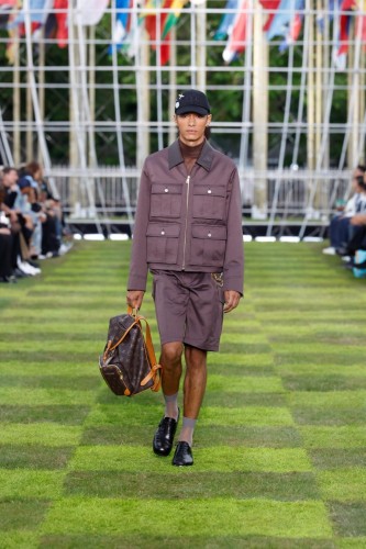LOUIS-VUITTON-MENrsquoS-SPRING-SUMMER-2025-LOOK-36