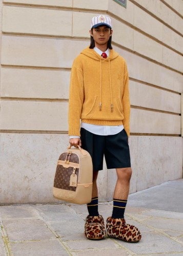LOUIS-VUITTON-PRE-COLLECTION-SS25-LOOK-18