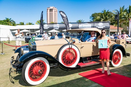 1925-Rolls-Royce-Silver-Ghost-Picadily Timeless-Elegance-Award-with-Collector-Guy-Lewis