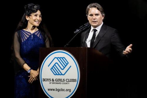 Rita Case mit NASCAR-Legende Jeff Gordon