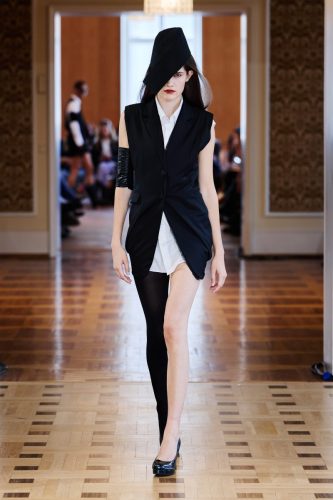 MartinQuad SS27 Runway21 by Finnegan-Koichi-Godenschweger for BFW 2x3