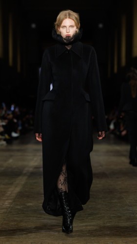 McQueen AW25 Look 03