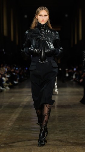 McQueen AW25 Look 08