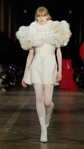 McQueen AW25 Look 16