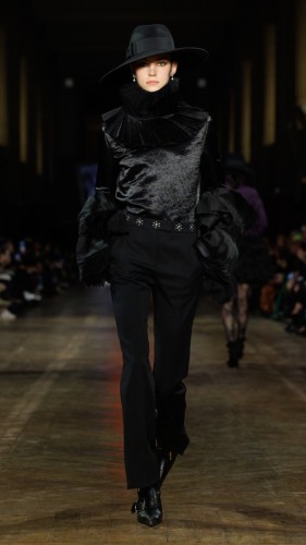 McQueen AW25 Look 26