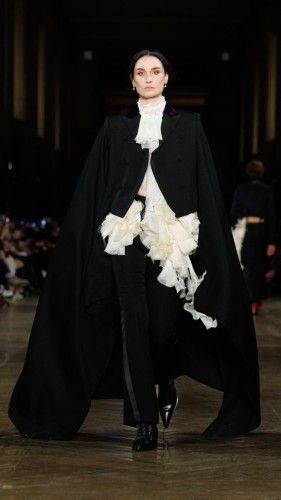 McQueen AW25 Look 35