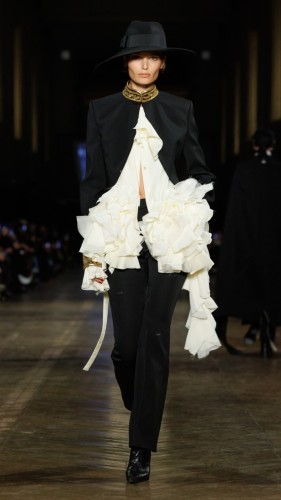 McQueen AW25 Look 36