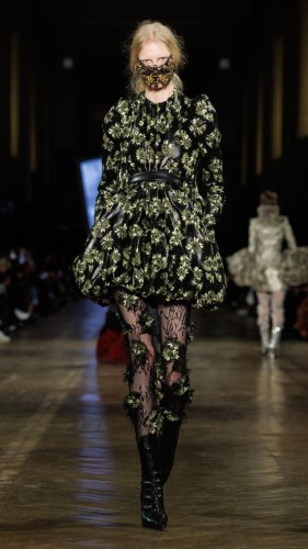 McQueen AW25 Look 41