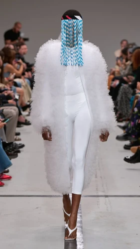Missoni-SS25-Show-Look-9X16-022