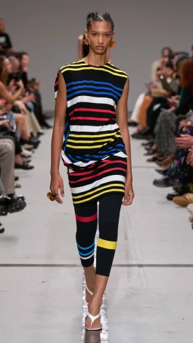 Missoni-SS25-Show-Look-9X16-033