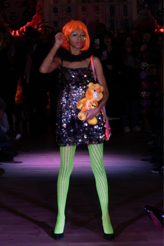 Look-10