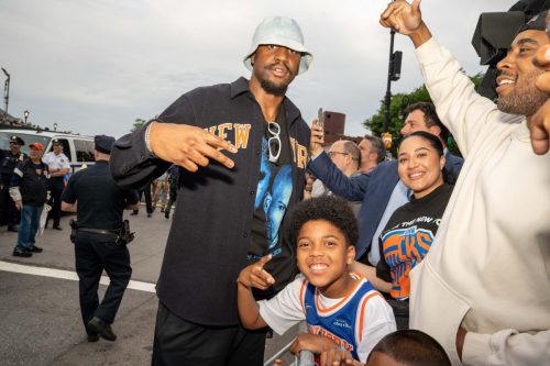 New-York-Knicks-NBA-Championship-Parade-in-53-Years-72