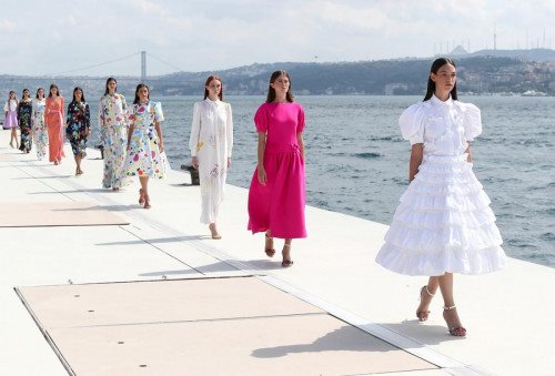 Nihan Peker Runway Show - Mercedes-Benz Fashion Week Istanbul