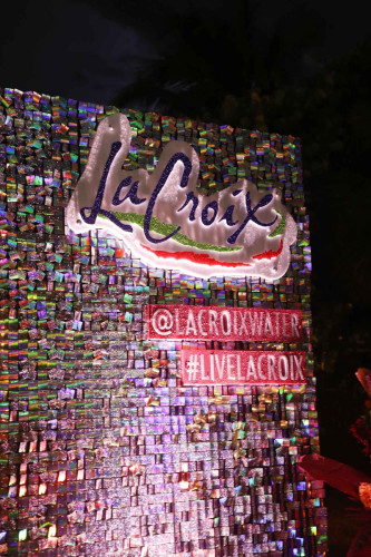 la-croix-installation-2