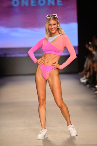 paraiso-oneone-fashion-show-10