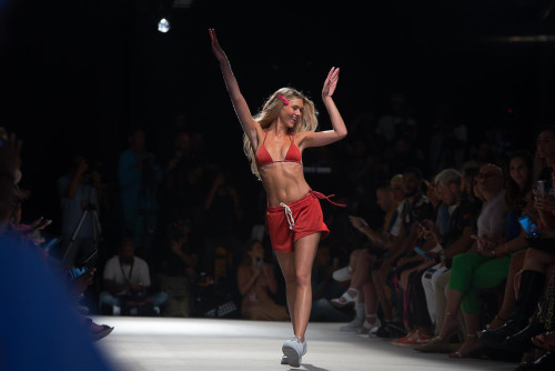 paraiso-oneone-fashion-show-18
