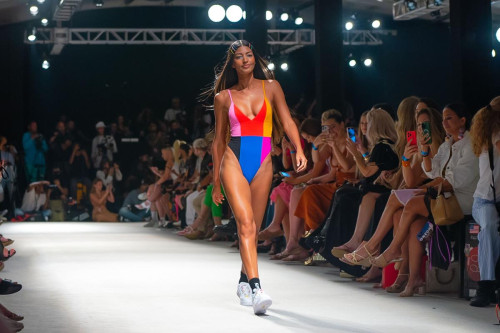paraiso-oneone-fashion-show-26