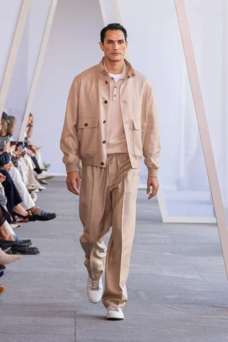 Peserico Spring 2027: “Tessuti di Parole” in Milan Fashion Week