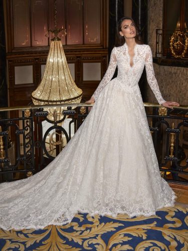 Pronovias Unveils the Privée 2026 Collection