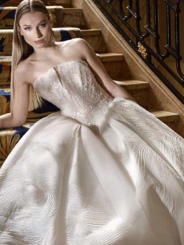 Pronovias Unveils the Privée 2026 Collection