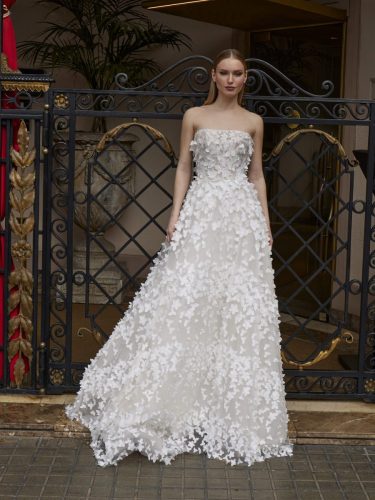 Pronovias Unveils the Privée 2026 Collection