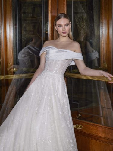 Pronovias Unveils the Privée 2026 Collection