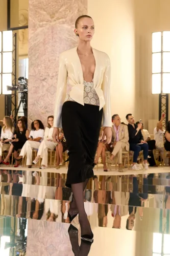 Schiaparelli HCFW2627 3