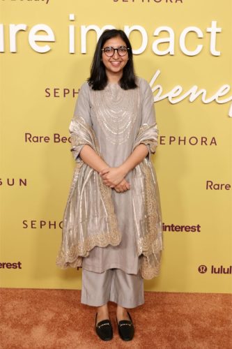 Selena Gomez presenta la tercera gala benéfica anual del Rare Impact Fund