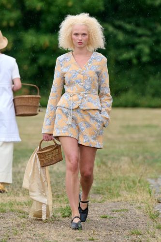 Skall Studio SS27 “La Piscine” at Copenhagen Fashion Week