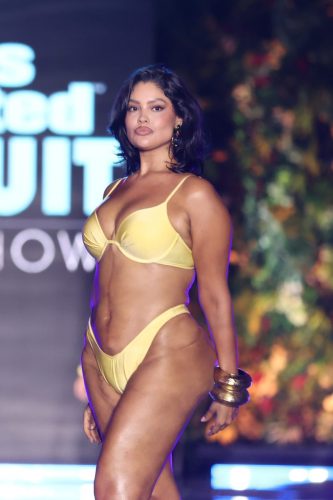 Sports Illustrated Swimsuit Takes Over Miami Swim Week with Lizzo, Bethenny Frankel and Alix Earle