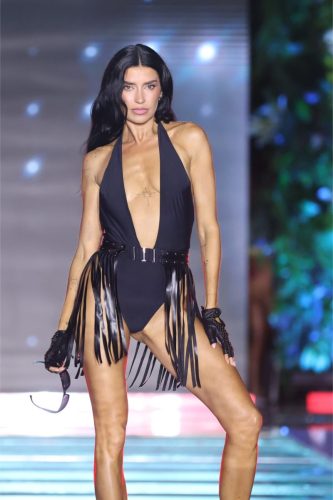 Sports Illustrated Swimsuit Takes Over Miami Swim Week with Lizzo, Bethenny Frankel and Alix Earle