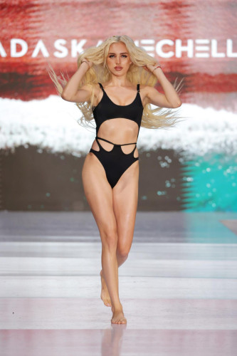 swim-with-poppies-43
