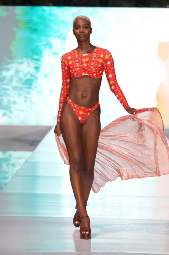 swim-with-poppies-47