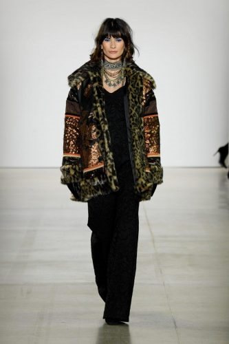 DESFILE OTOÑO INVIERNO 2020 DE TADASHI SHOJI en la NYFW