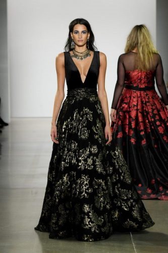 DESFILE OTOÑO INVIERNO 2020 DE TADASHI SHOJI en la NYFW