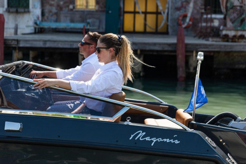 The New Full Electric Magonis Wave e-550 Enchantsthecanals of Venice