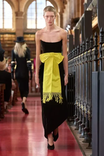 Valentino Spring 2027 Ready-to-Wear Collection at Paris Fashion Week