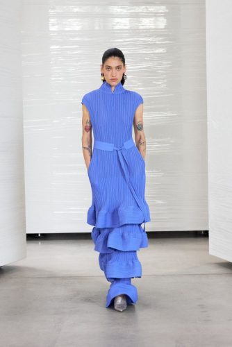 WF SS27 EXCHANGE RUNWAY LOOK17