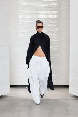 WF SS27 EXCHANGE RUNWAY LOOK27