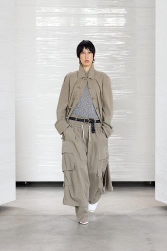 WF SS27 EXCHANGE RUNWAY LOOK31
